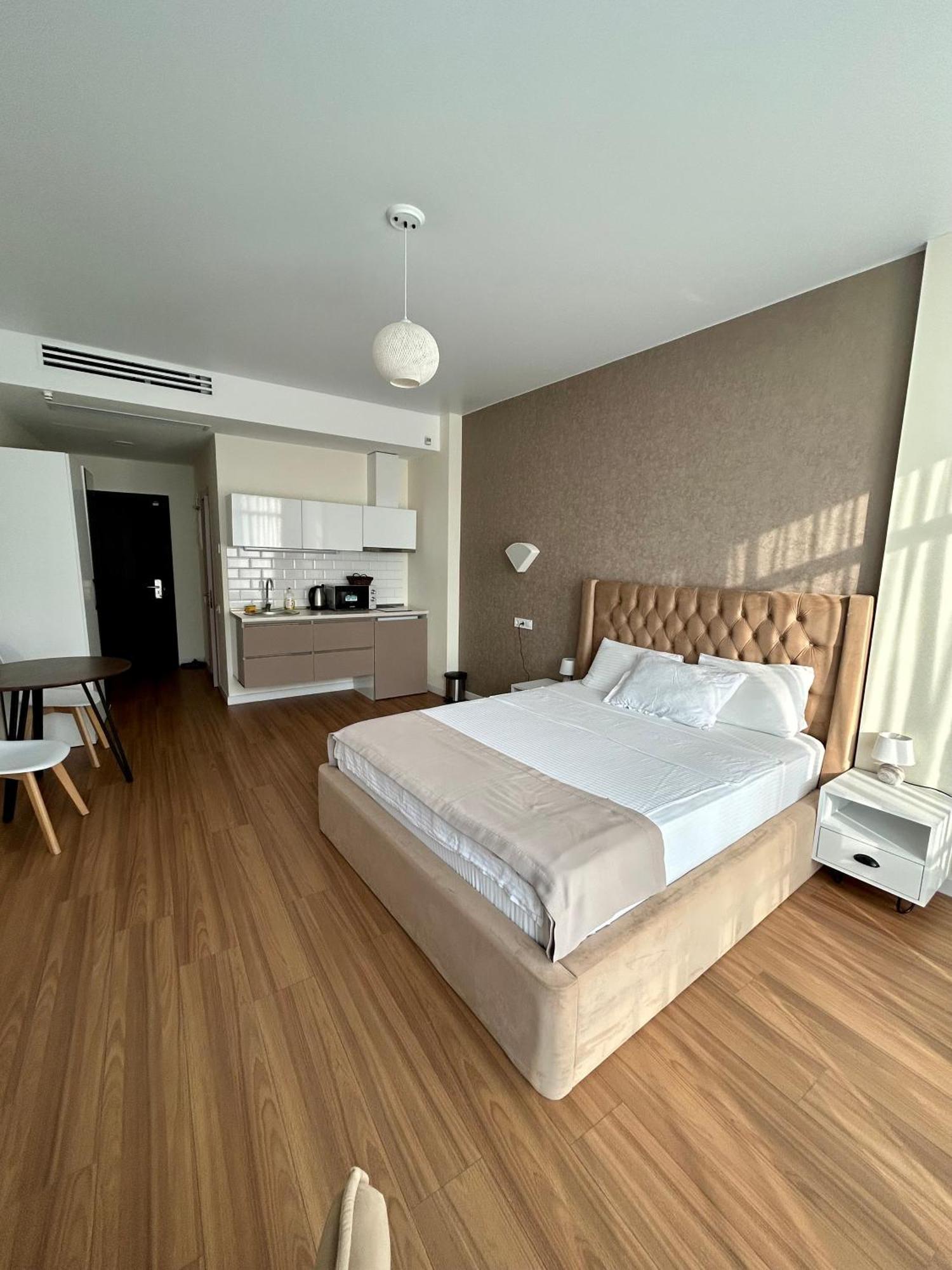 White Apartment Batumi Exterior foto
