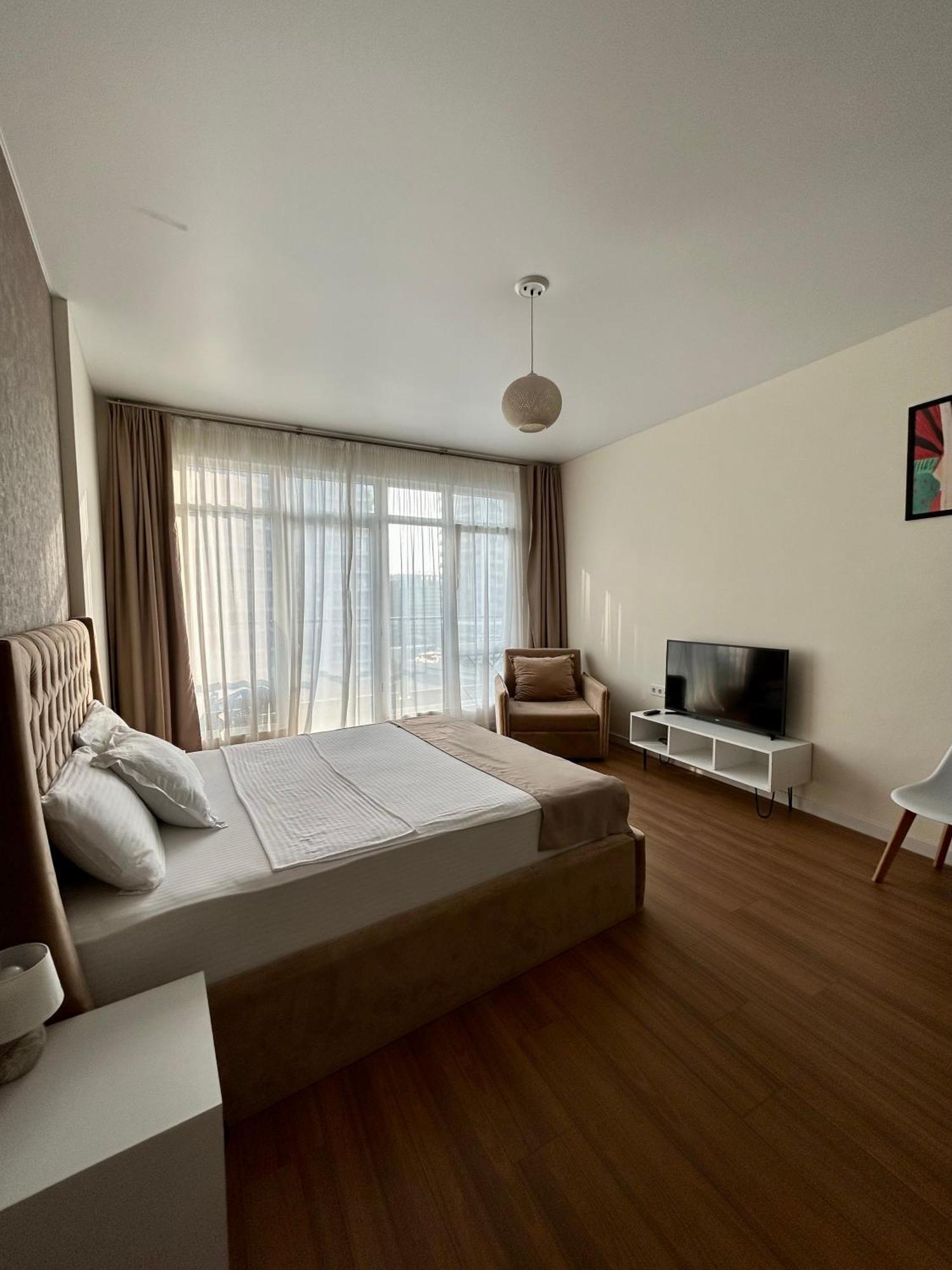 White Apartment Batumi Exterior foto